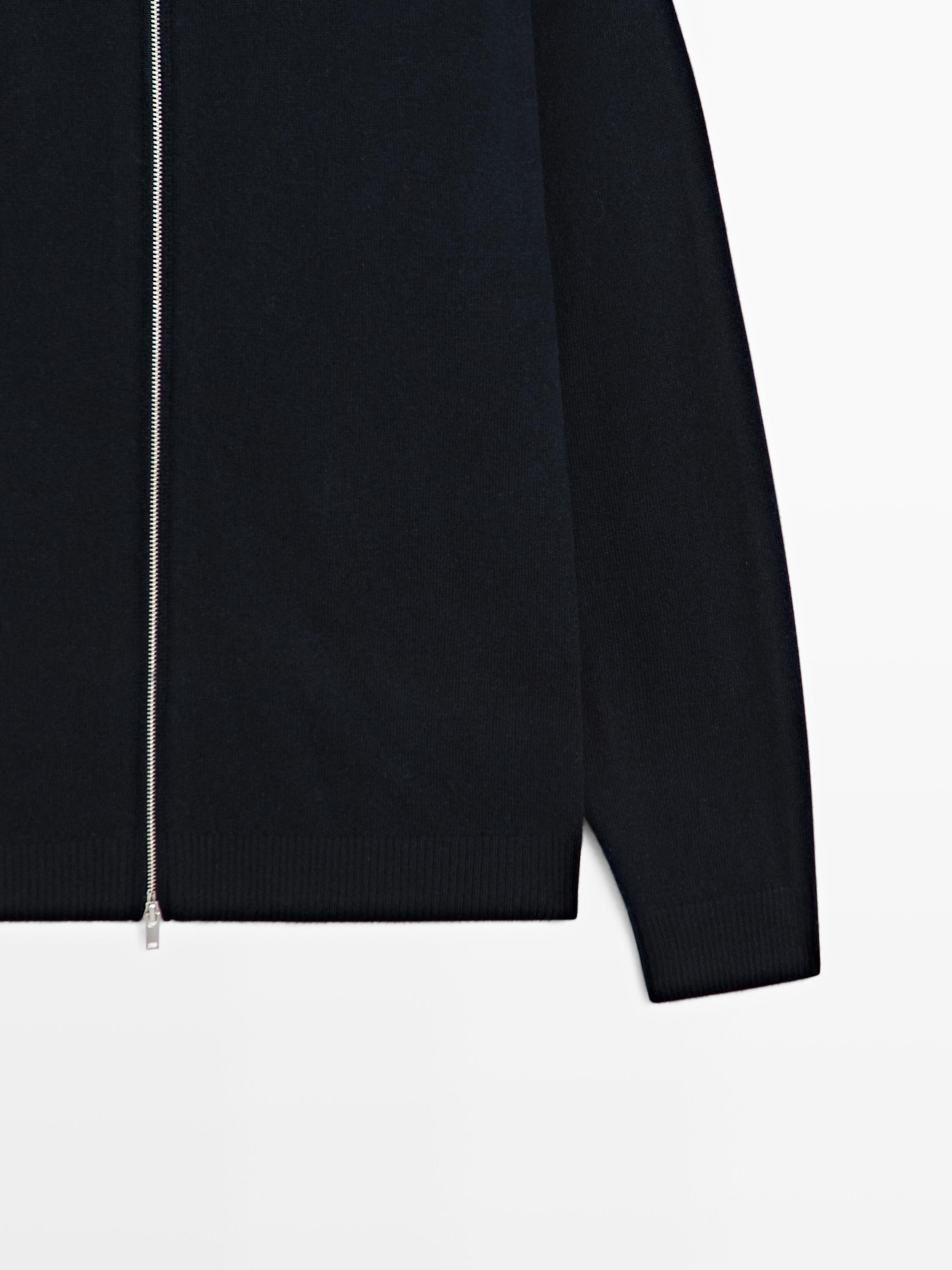 Zip-up knit cardigan with hood